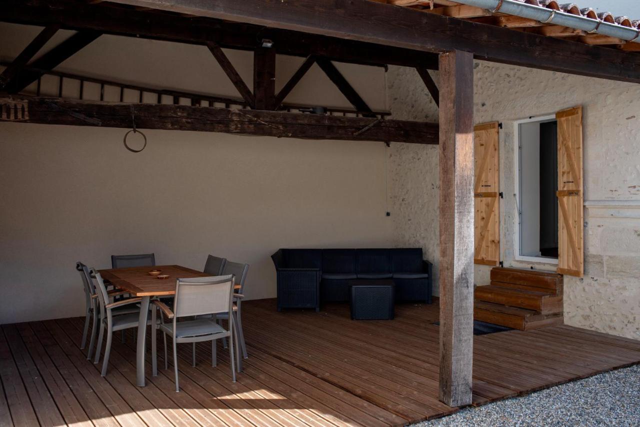 Au Coeur Du Village Bassillac Perigueux Exterior foto
